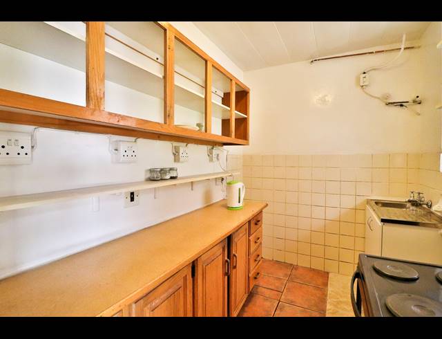 1.5 BEDROOM FLAT SOLD IN WAVERLEY